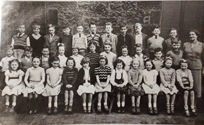 Class photo Harmony Row school Govan c1957